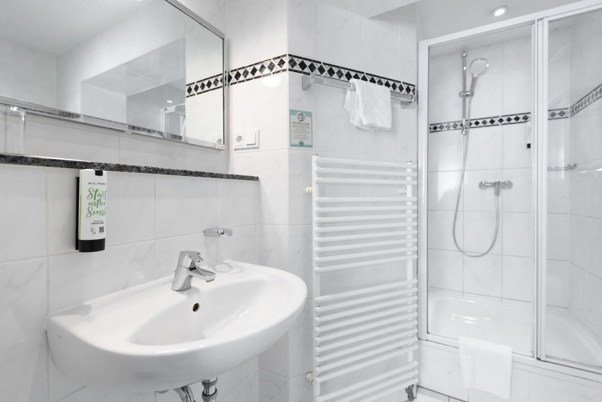 Hotel Wegener Mannheim Bagian luar foto